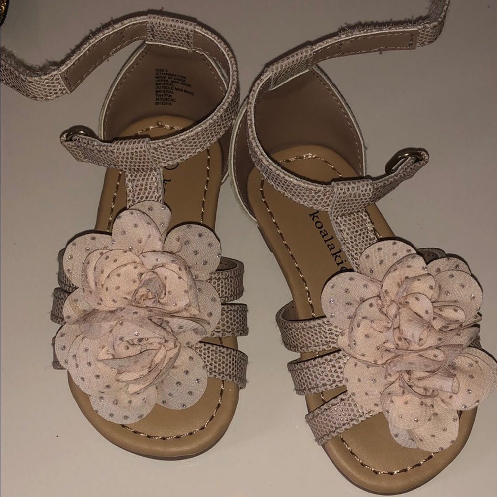 Kids sandals